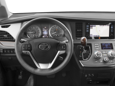 2017 Toyota Sienna XLE