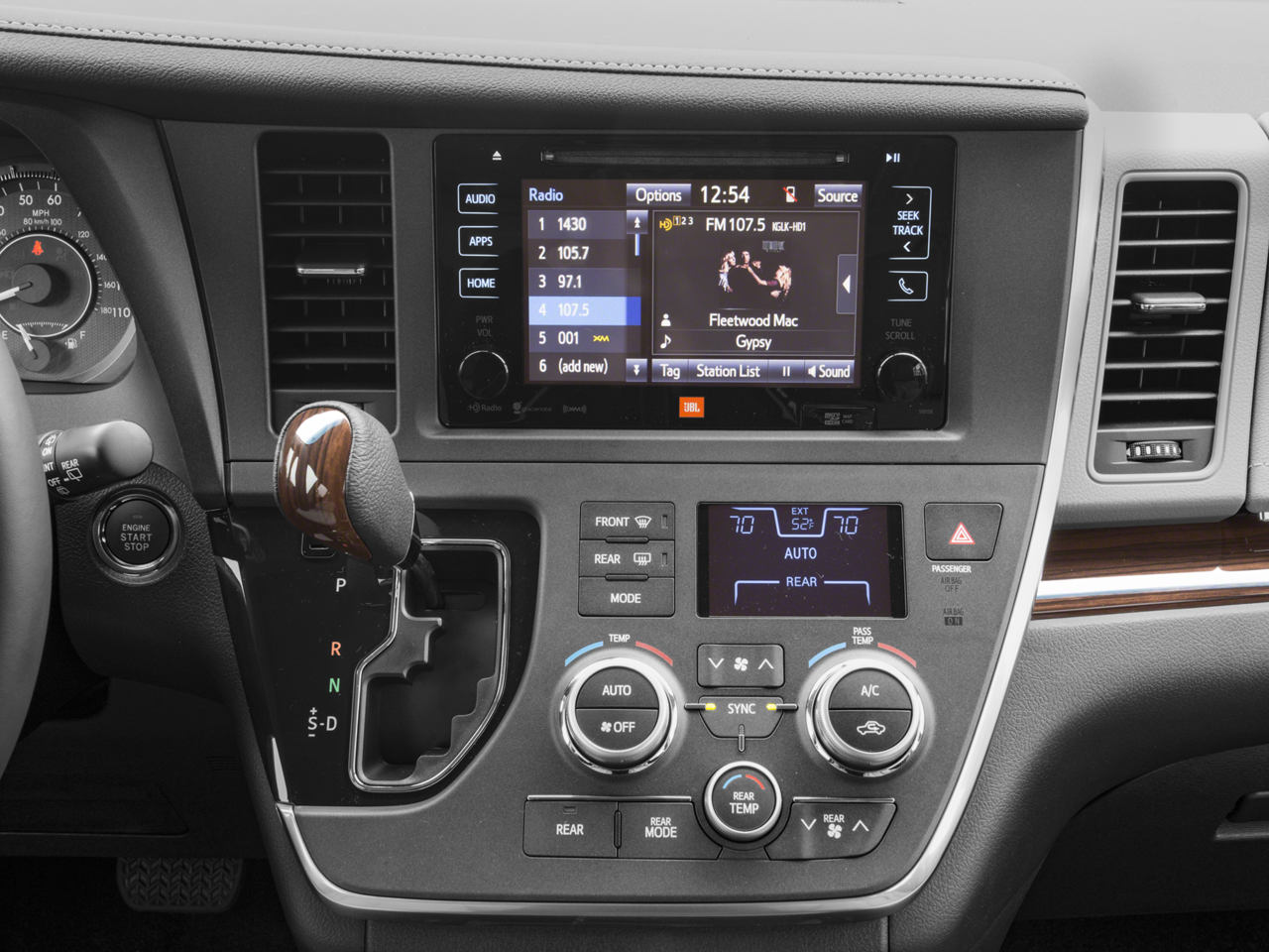 2017 Toyota Sienna XLE