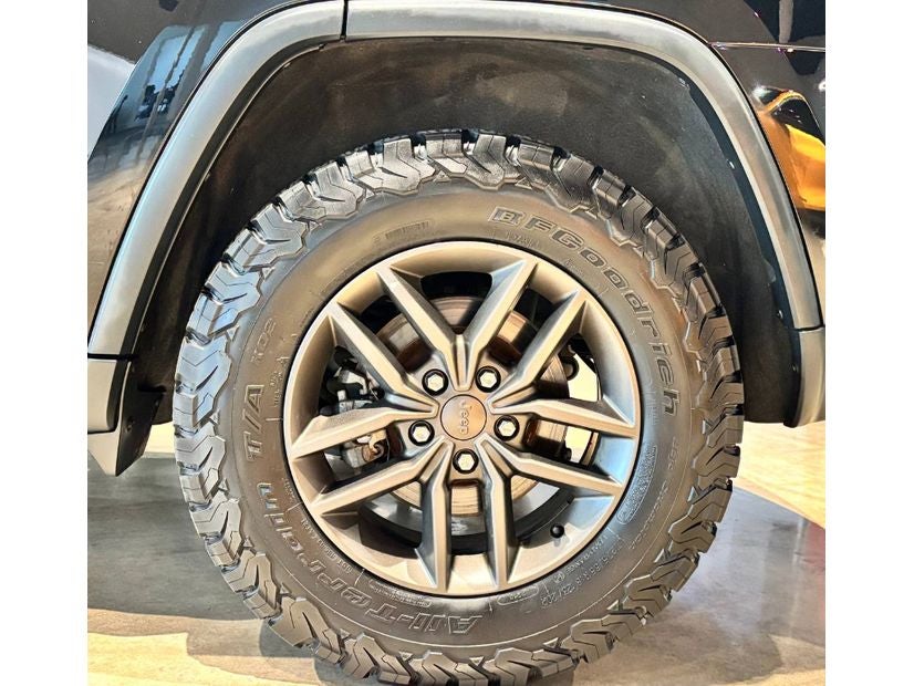 2017 Jeep Grand Cherokee 75th Anniversary Edition