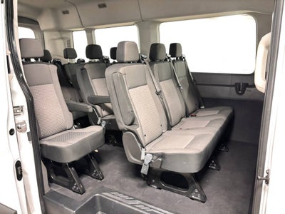 2023 Ford Transit Wagon XLT