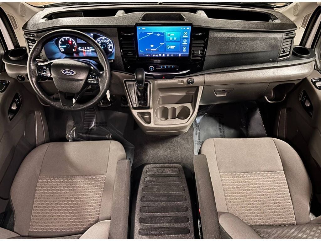 2023 Ford Transit Wagon XLT