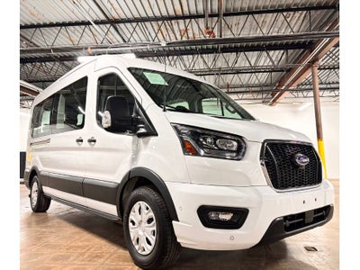 2023 Ford Transit Wagon XLT