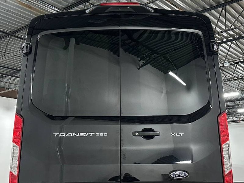 2024 Ford Transit Wagon XLT