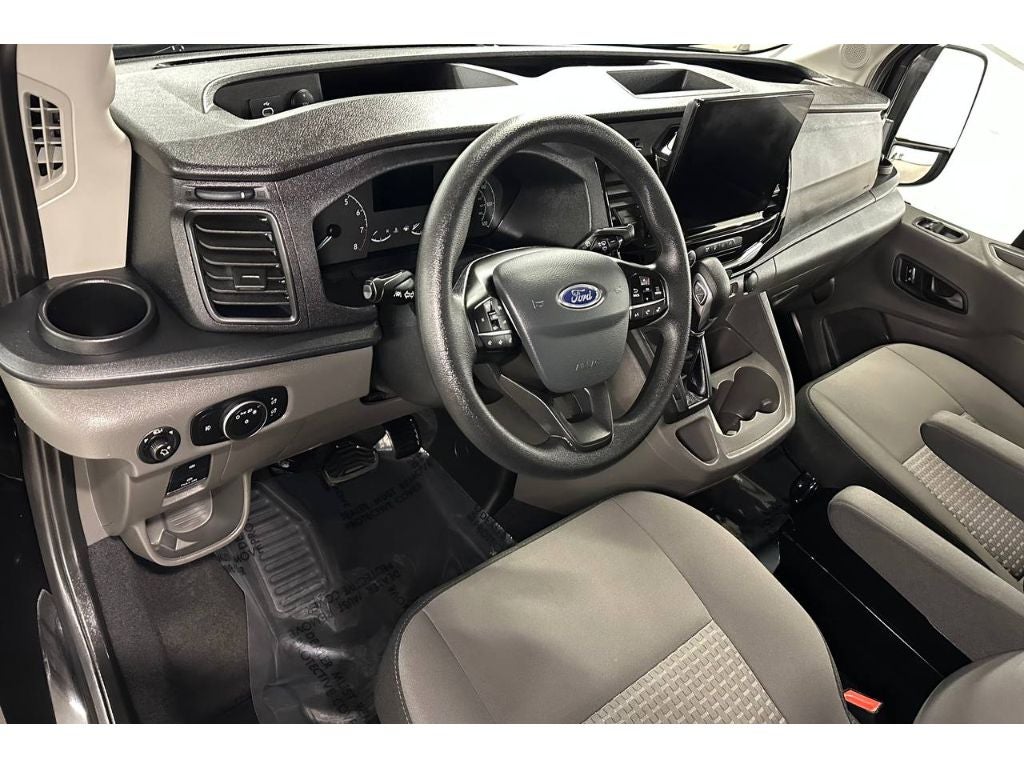 2024 Ford Transit Wagon XLT