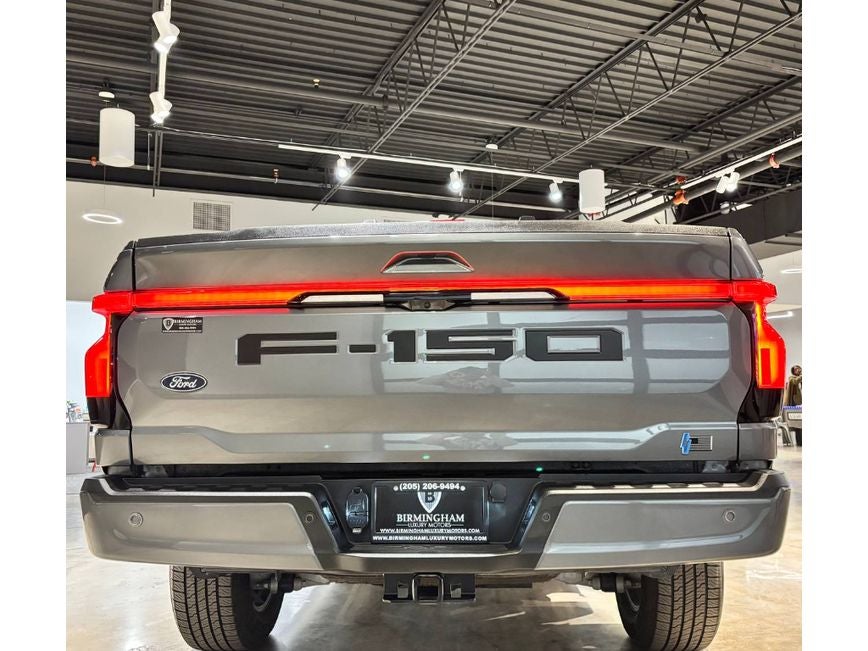 2025 Ford F-150 Lightning LARIAT