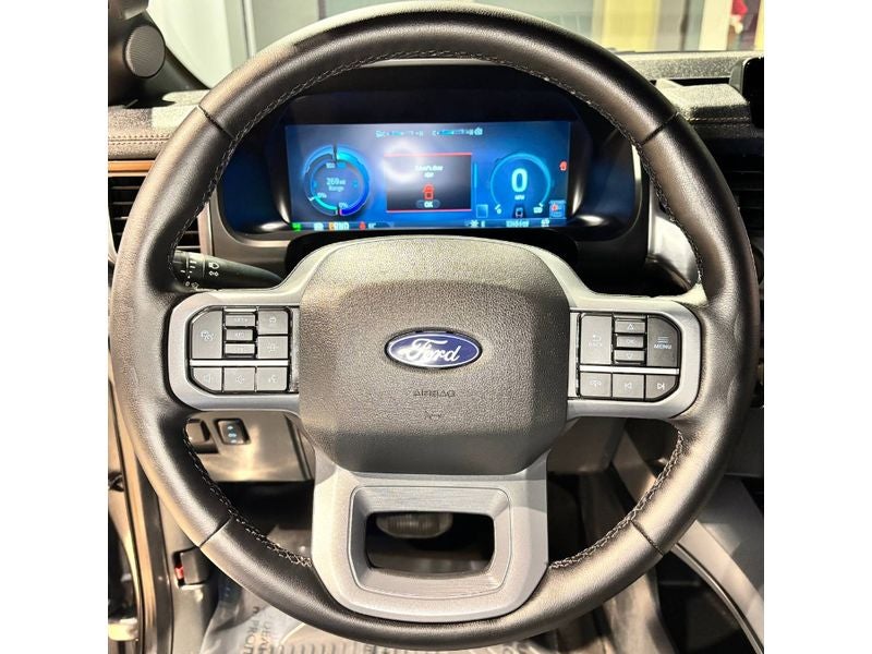 2025 Ford F-150 Lightning LARIAT