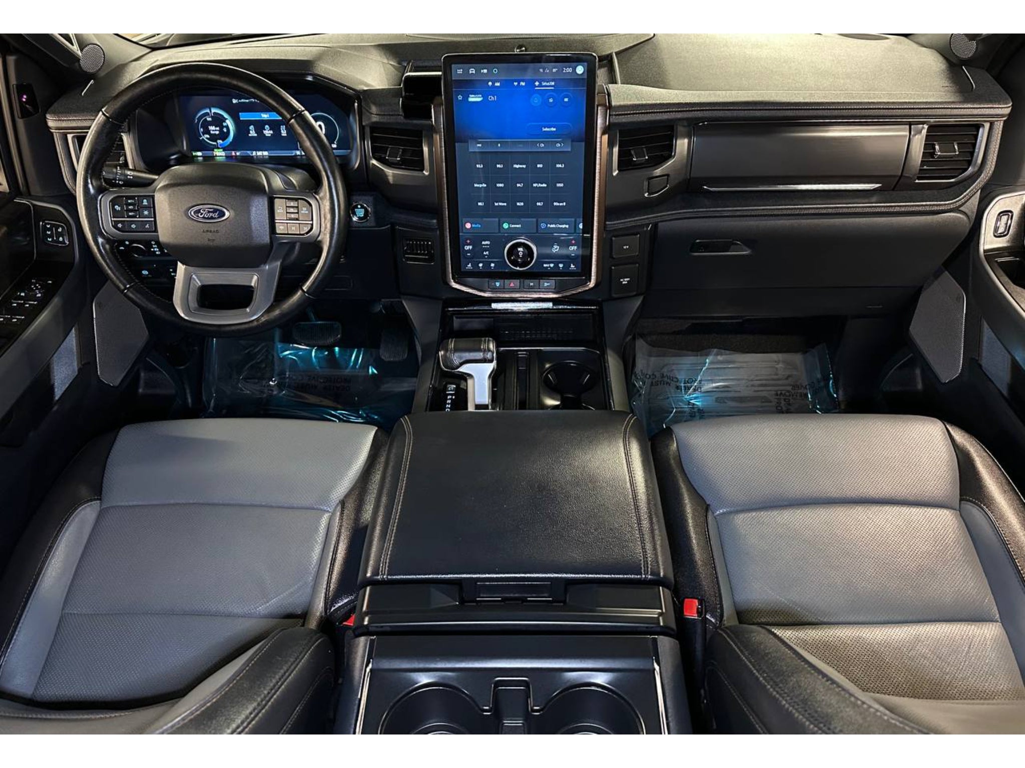 2022 Ford F-150 Lightning LARIAT