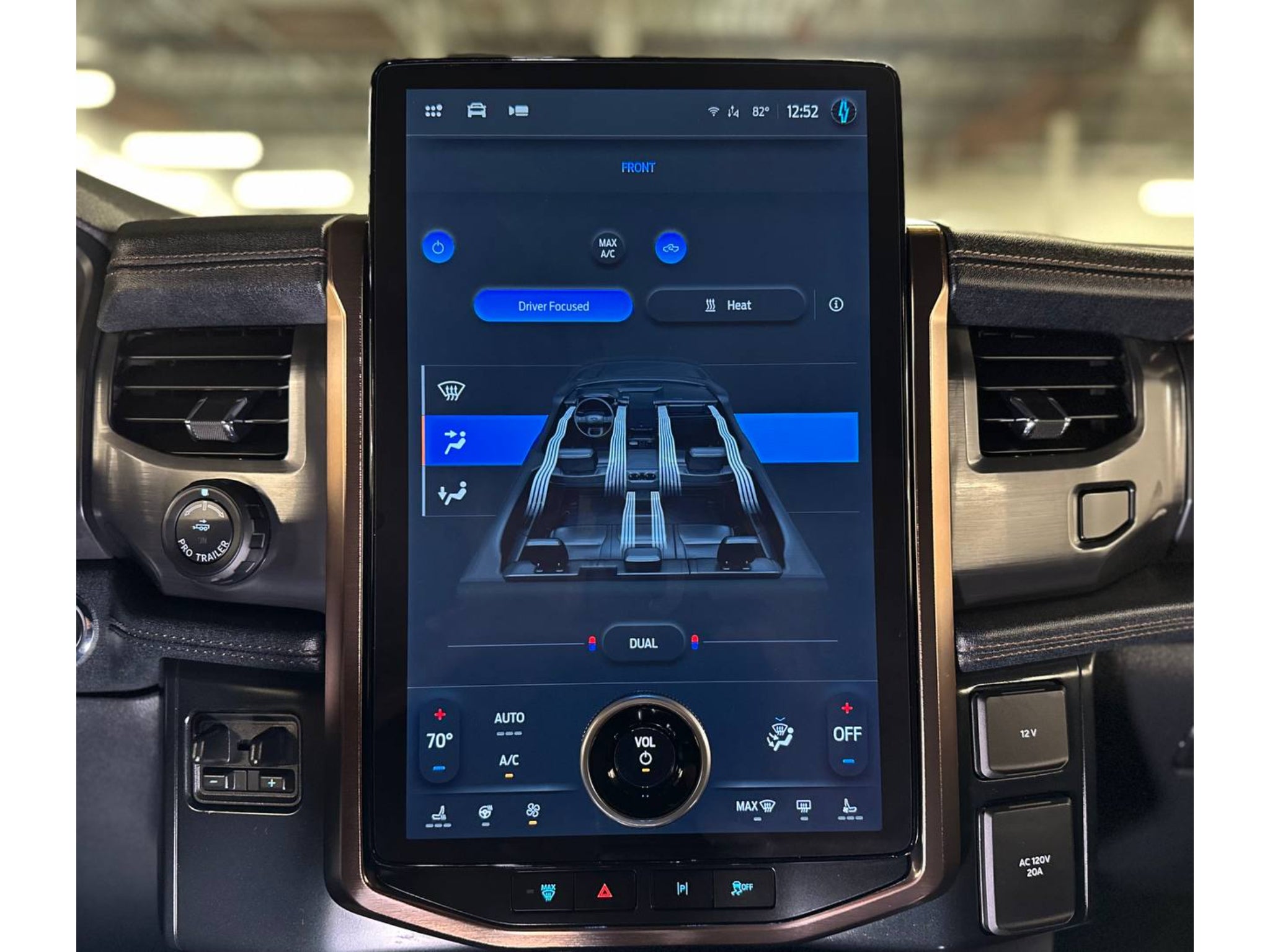 2023 Ford F-150 Lightning Lariat
