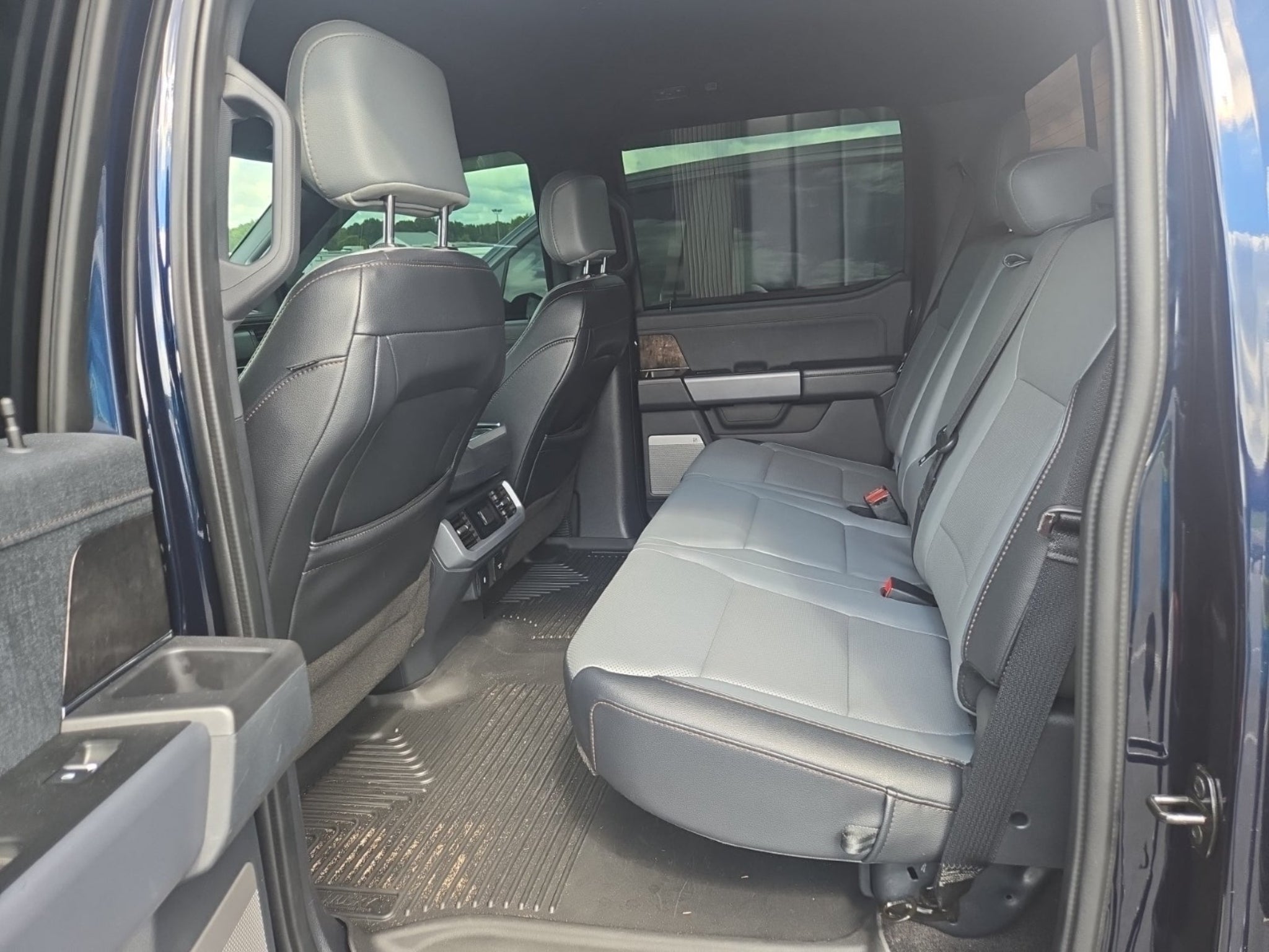 2023 Ford F-150 Lightning Lariat