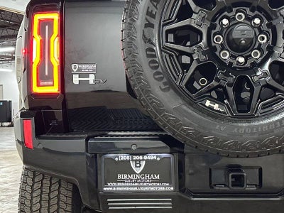 2024 GMC Hummer EV SUV 2X