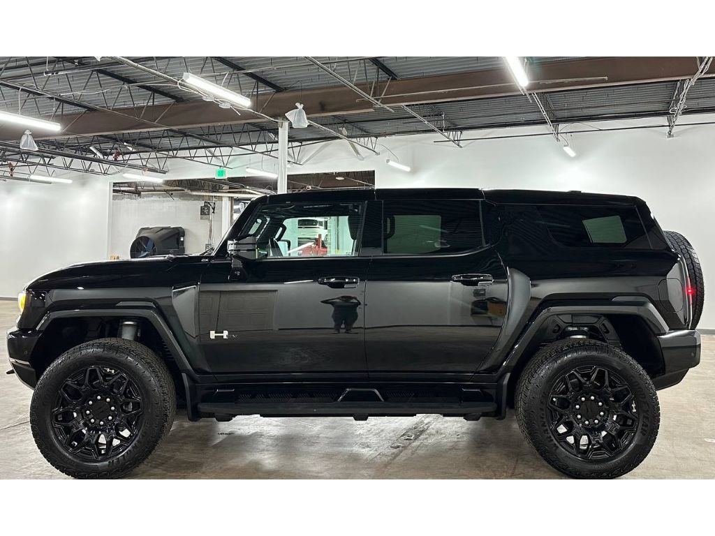 2024 GMC Hummer EV SUV 2X