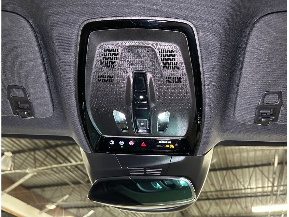 2024 Cadillac Lyriq Sport-2