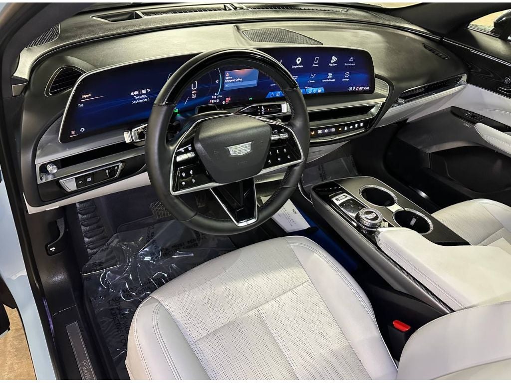 2024 Cadillac Lyriq Sport-2
