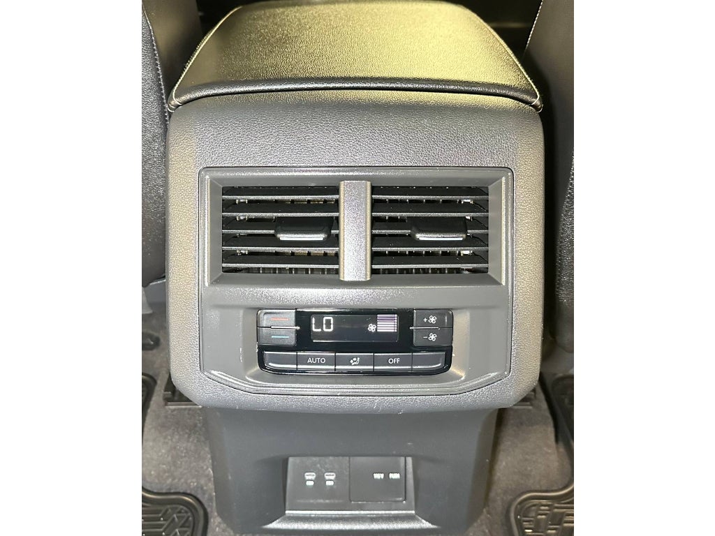2023 Volkswagen Atlas 3.6L V6 SEL R-Line Black