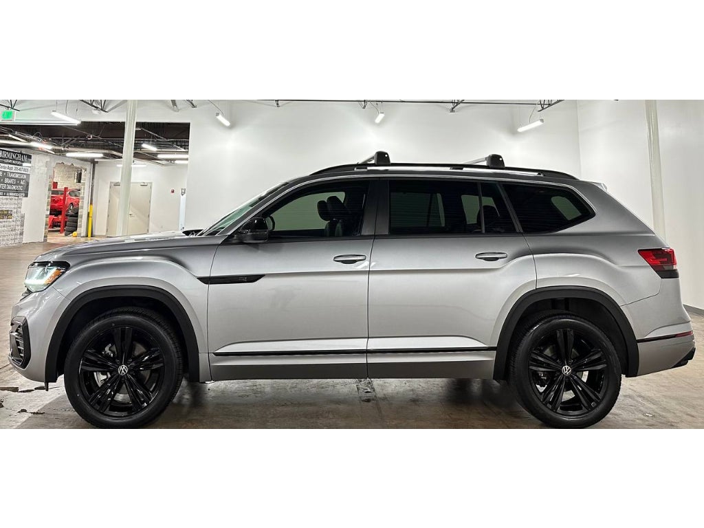 2023 Volkswagen Atlas 3.6L V6 SEL R-Line Black