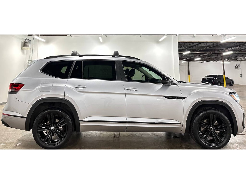 2023 Volkswagen Atlas 3.6L V6 SEL R-Line Black