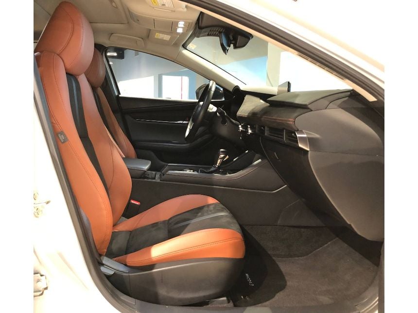 2024 Mazda Mazda3 2.5 Carbon Turbo