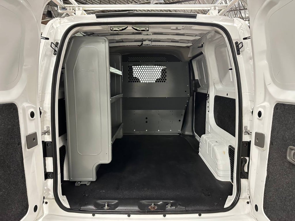 2021 Nissan NV200 SV