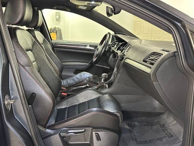 2019 Volkswagen Golf GTI SE