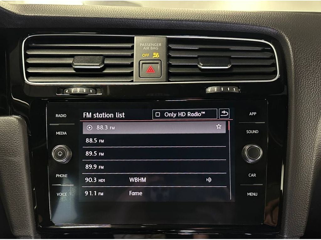 2019 Volkswagen Golf GTI SE