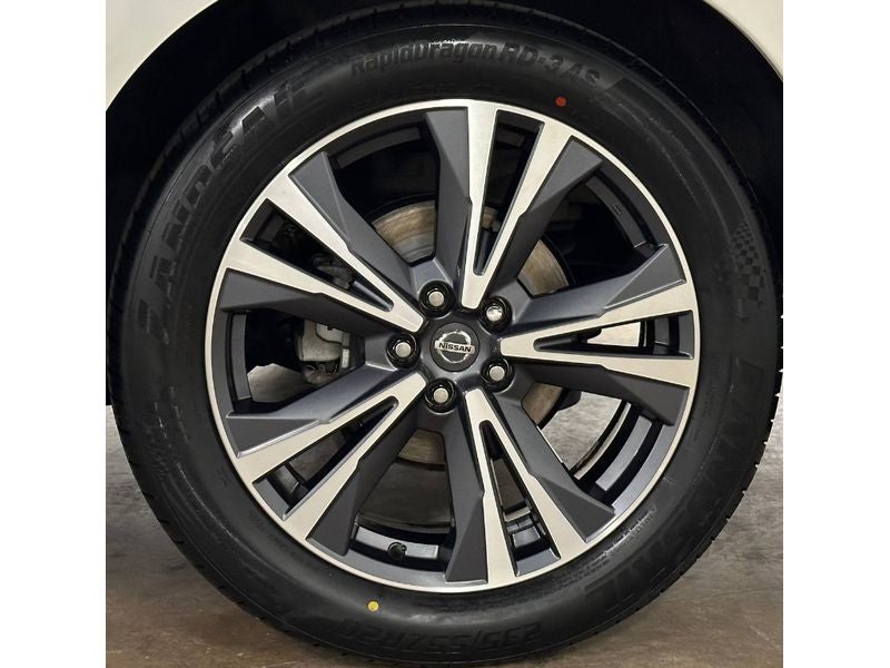 2020 Nissan Pathfinder Platinum