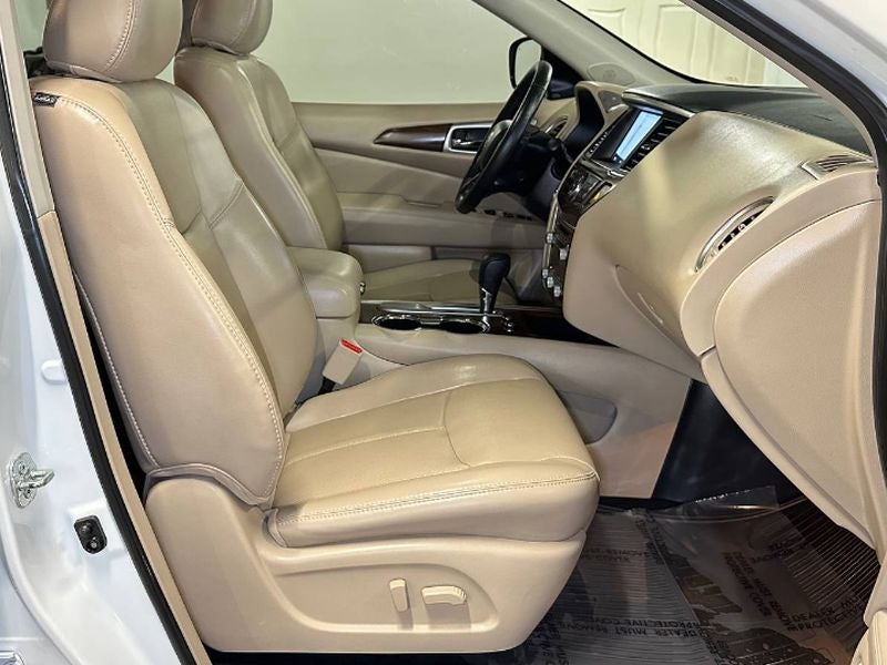 2020 Nissan Pathfinder Platinum