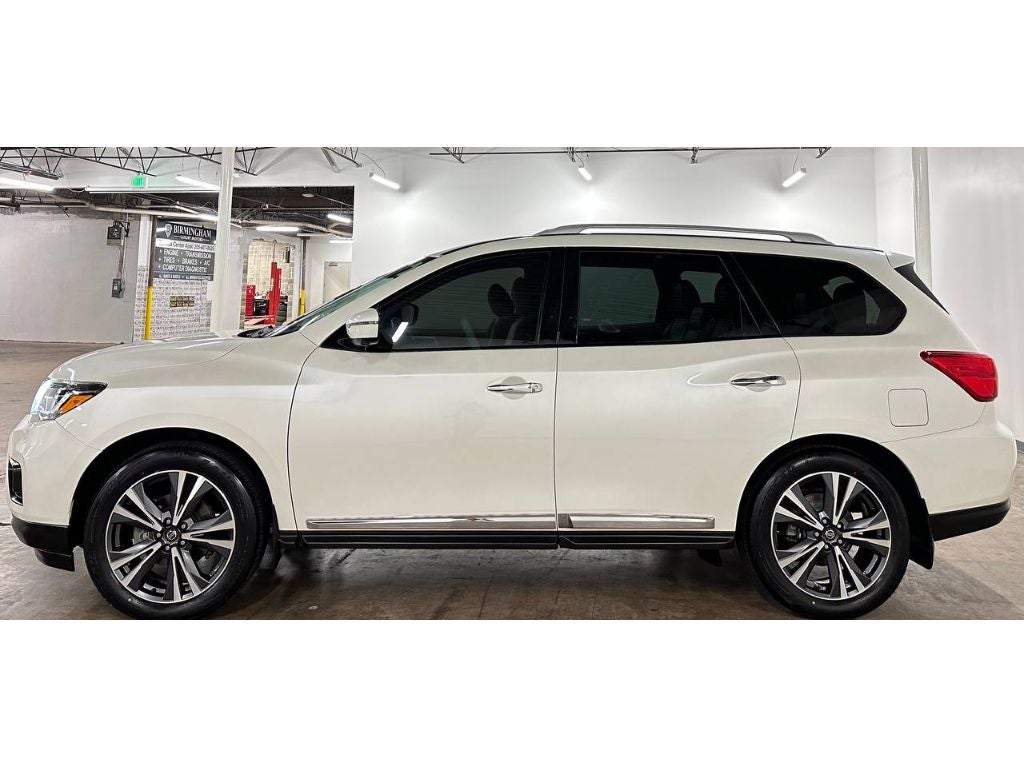 2020 Nissan Pathfinder Platinum