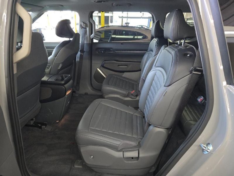 2026 Kia EV9 Land