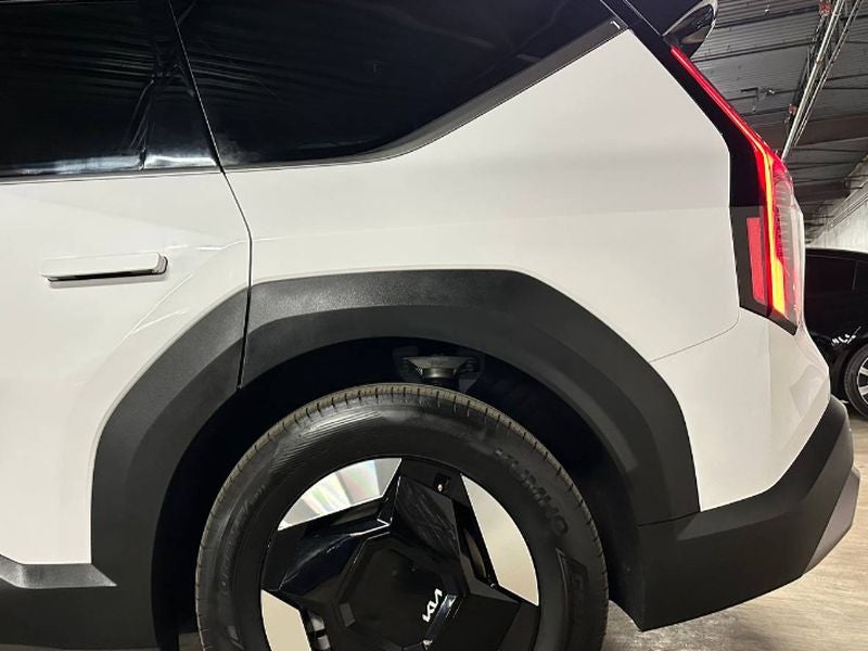 2025 Kia EV9 Wind