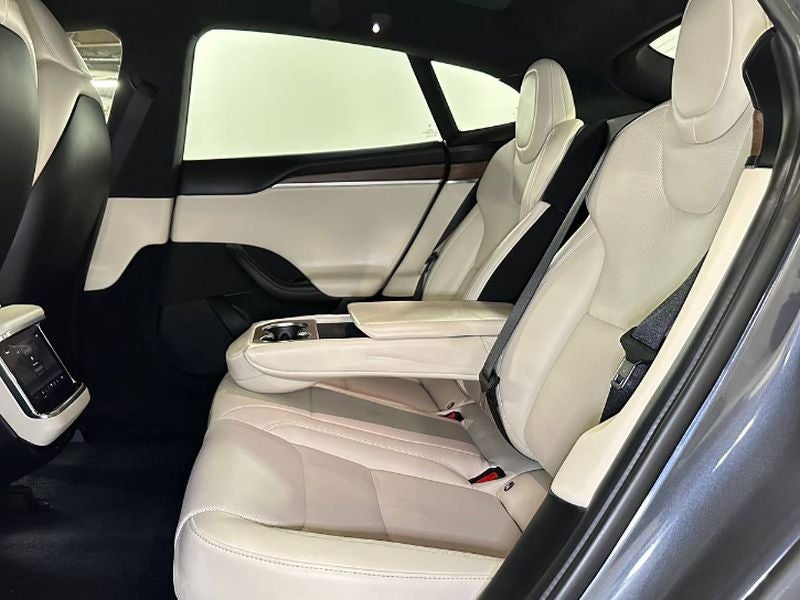 2022 Tesla Model S Long Range