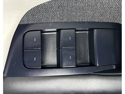 2023 Tesla Model S Base