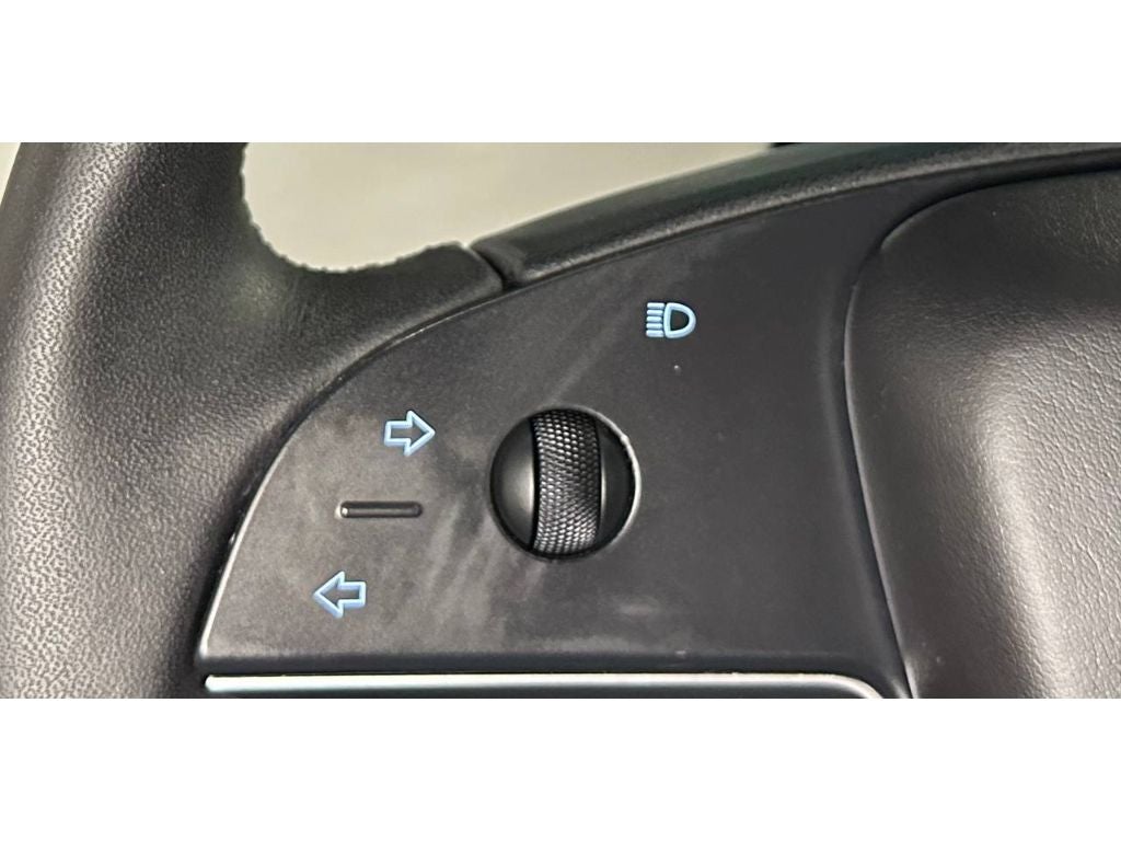 2023 Tesla Model S Base