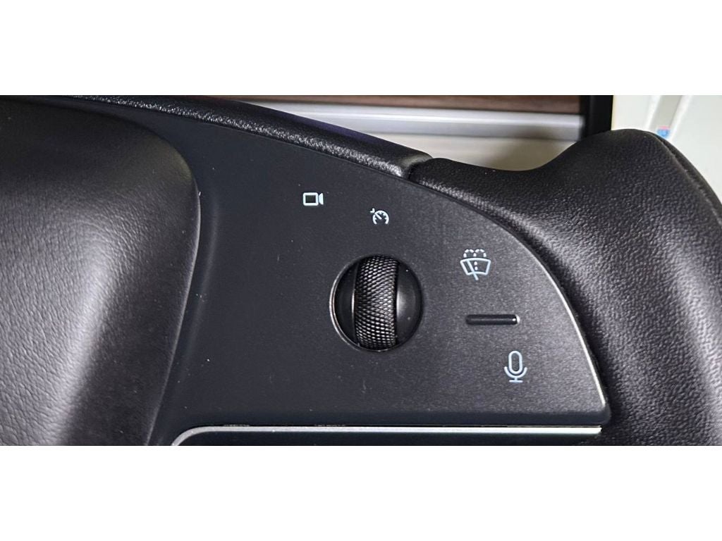 2024 Tesla Model S Base