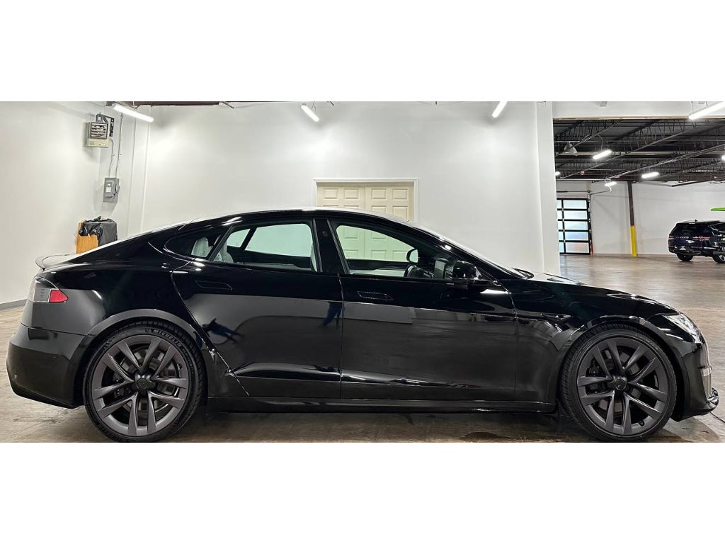 2022 Tesla Model S Plaid