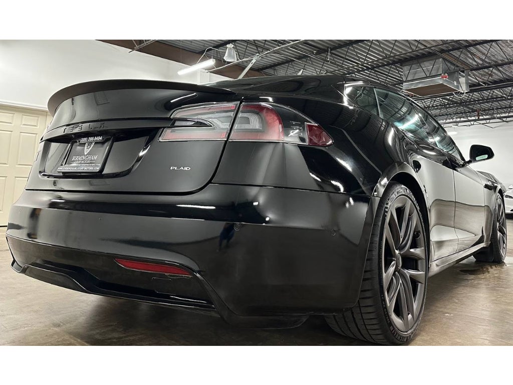 2022 Tesla Model S Plaid