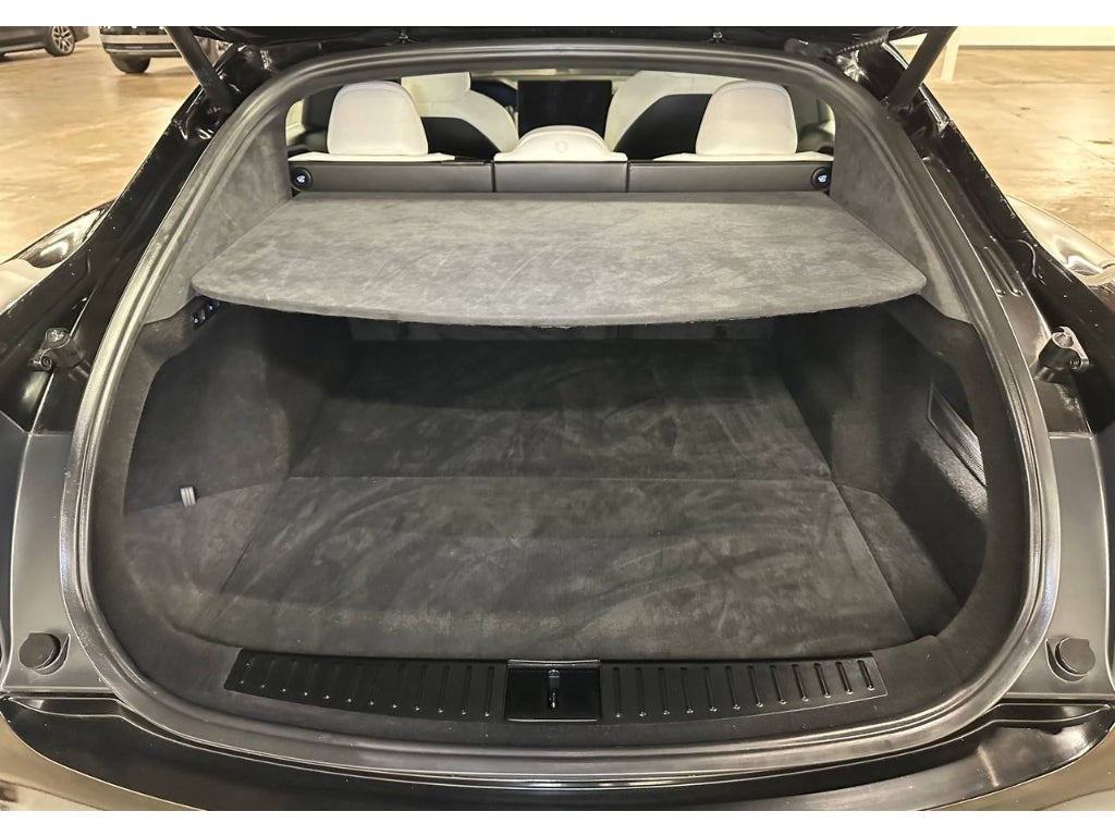 2022 Tesla Model S Plaid