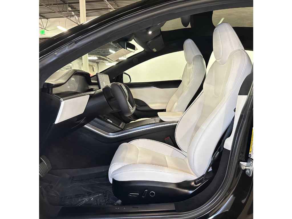 2022 Tesla Model S Plaid
