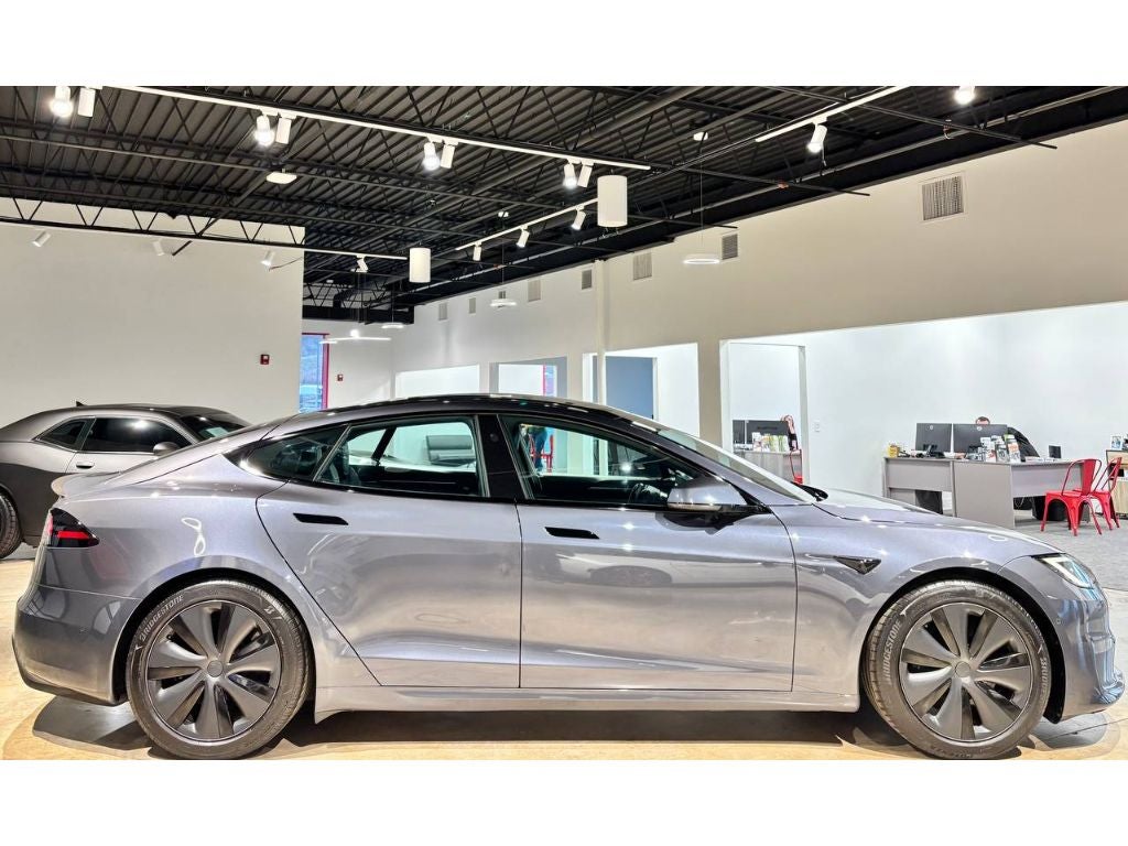 2023 Tesla Model S Plaid