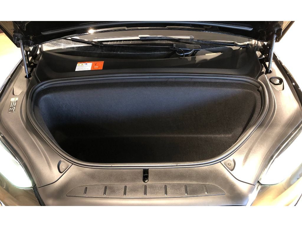 2018 Tesla Model X Long Range