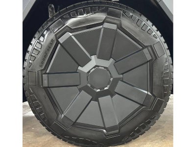 2025 Tesla Cybertruck Cyberbeast