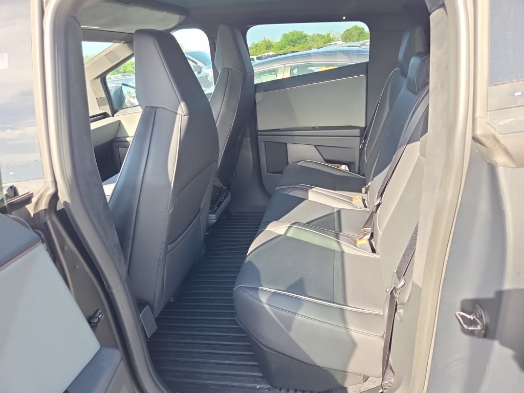 2025 Tesla Cybertruck Cyberbeast