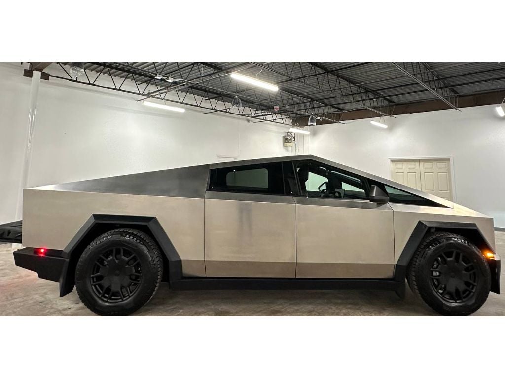 2024 Tesla Cybertruck Cyberbeast