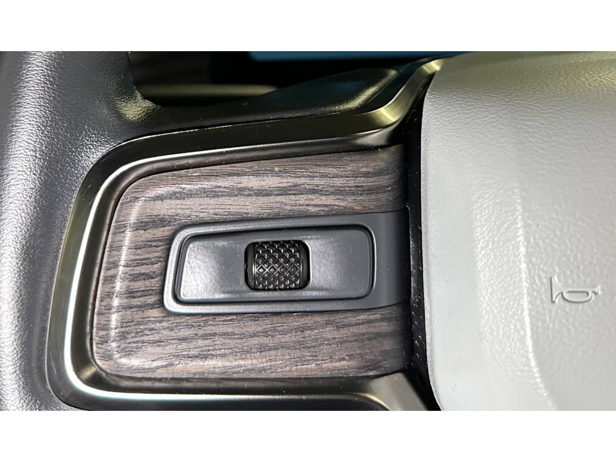 2023 Rivian R1S Adventure DUAL-Motor