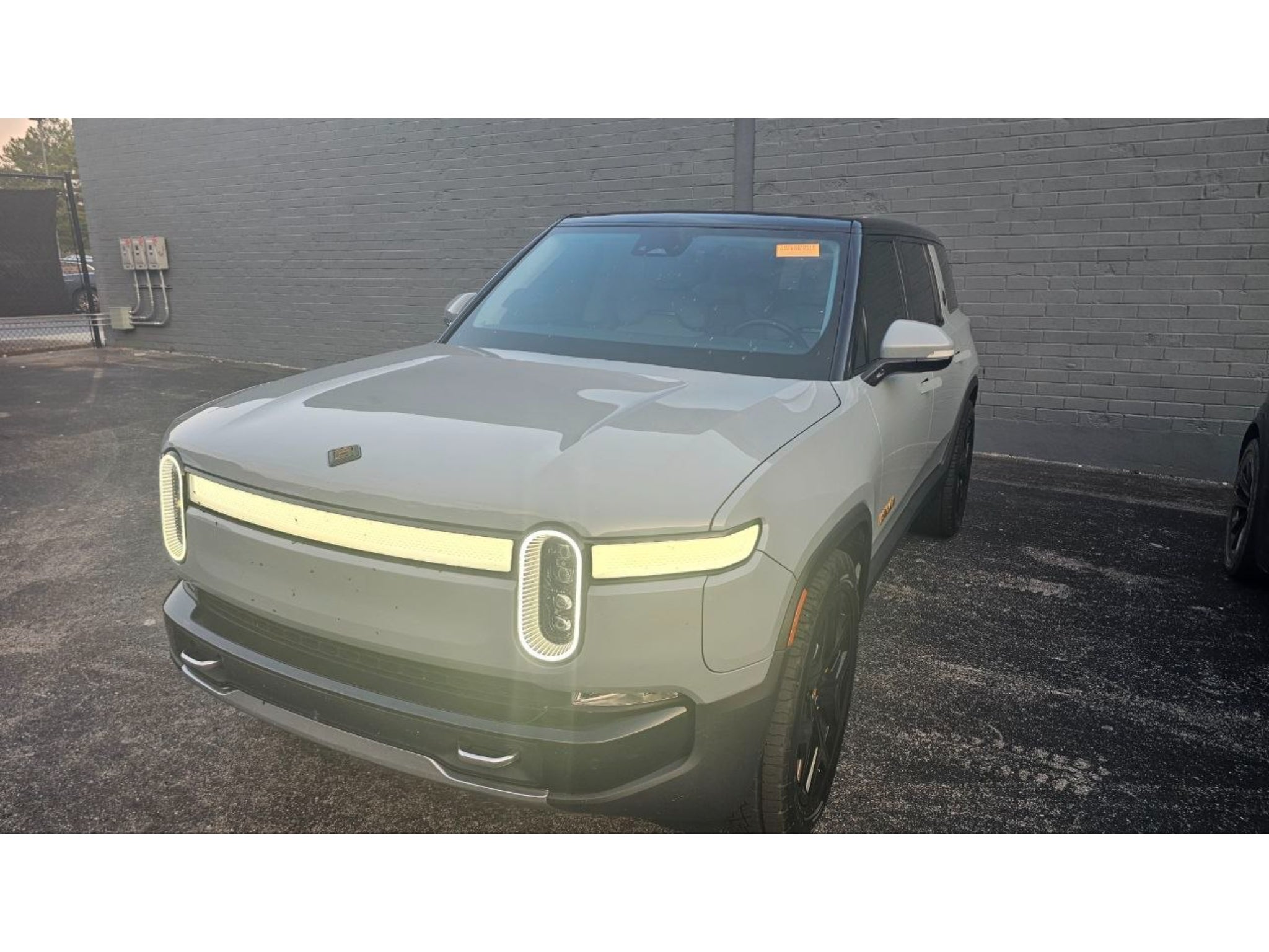2023 Rivian R1S Adventure