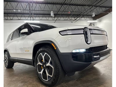 2024 Rivian R1S Adventure
