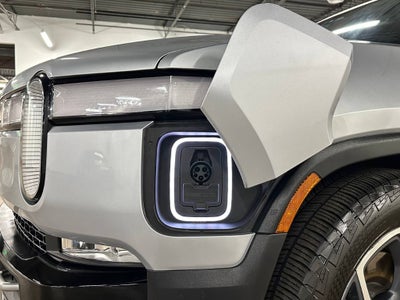 2024 Rivian R1S Adventure