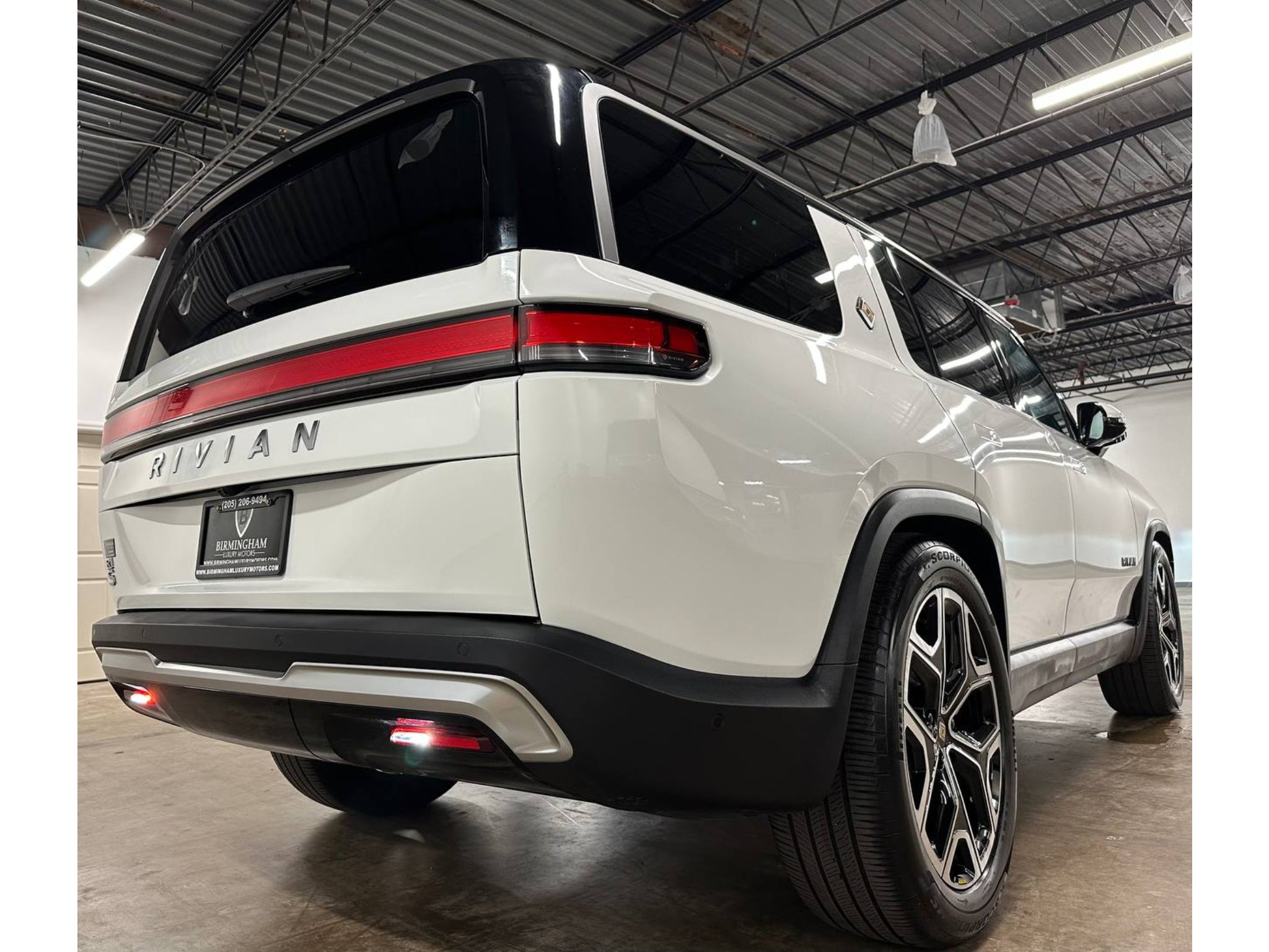 2026 Rivian R1S PREFORMANCE DUAL LARGE Adventure
