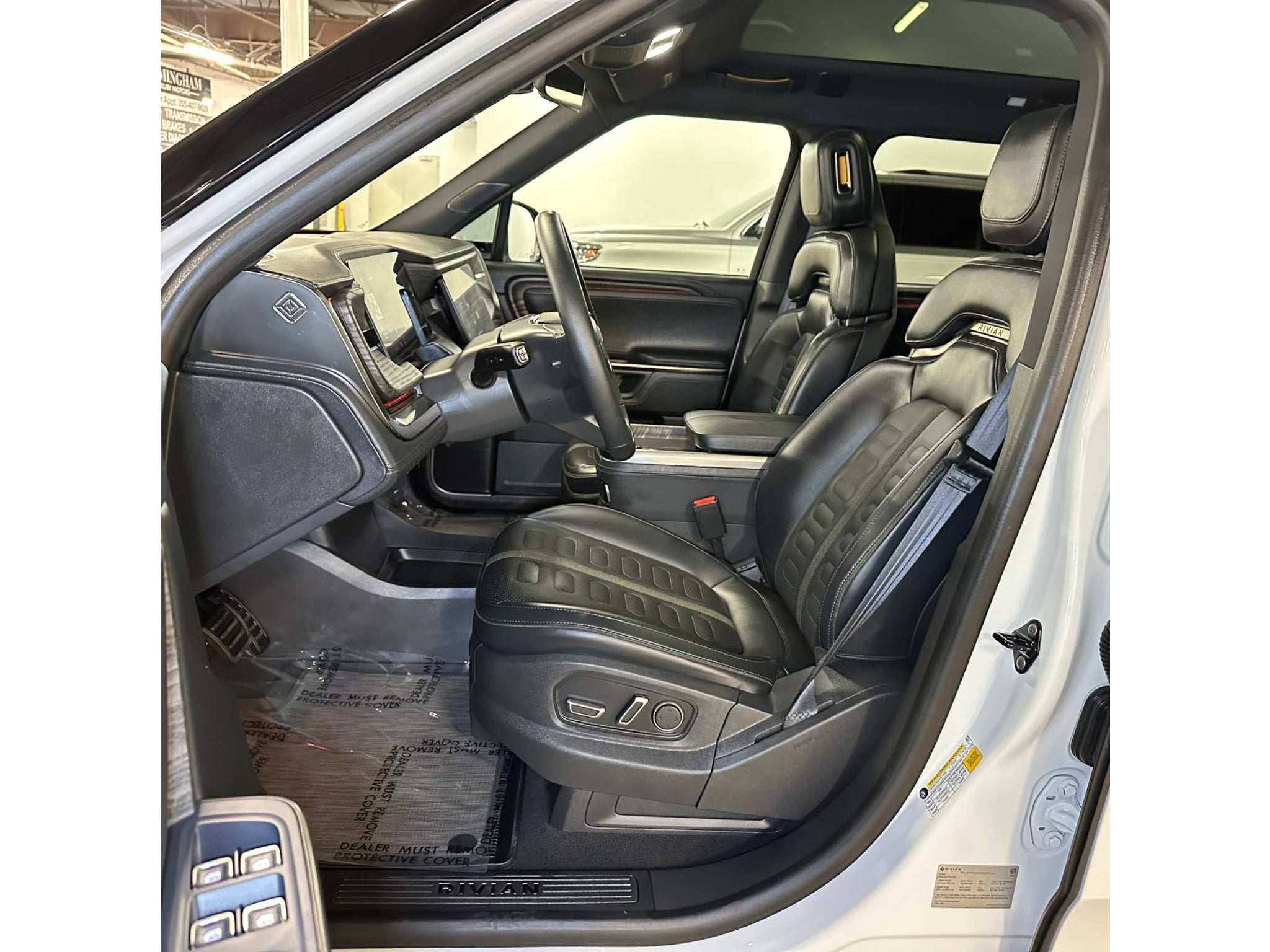 2026 Rivian R1S PREFORMANCE DUAL LARGE Adventure