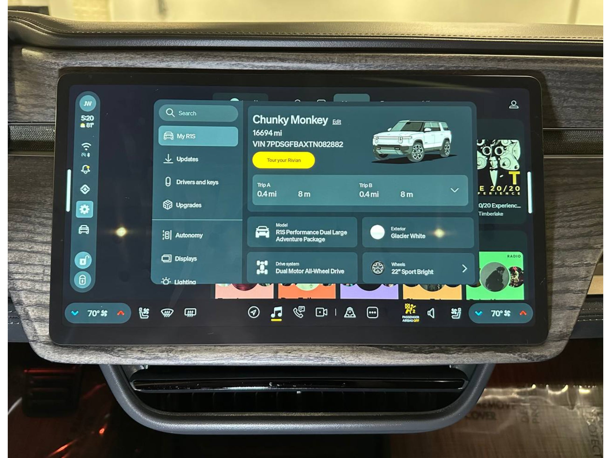 2026 Rivian R1S PREFORMANCE DUAL LARGE Adventure