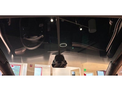 2025 Tesla Model X Base